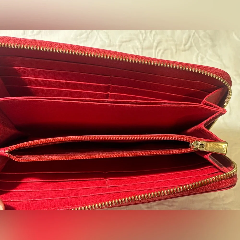 Furla Red Zip-Around Leather Wallet with Gold Logo - Picture 6 of 11
